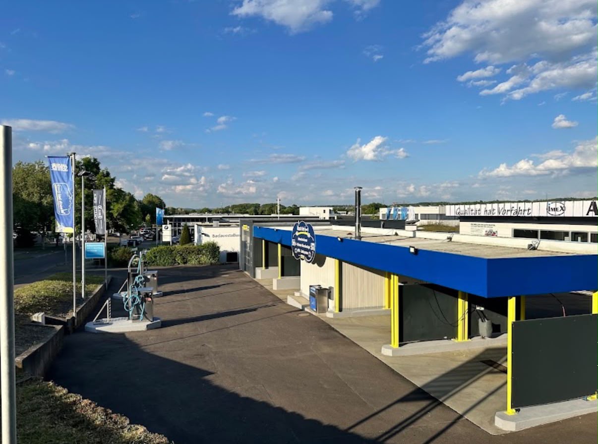 Außenansicht der Waschanlage Wasch bei Imex
